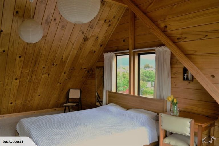 Photo of property in 2 Park Road, Paraparaumu Beach, Paraparaumu, 5032