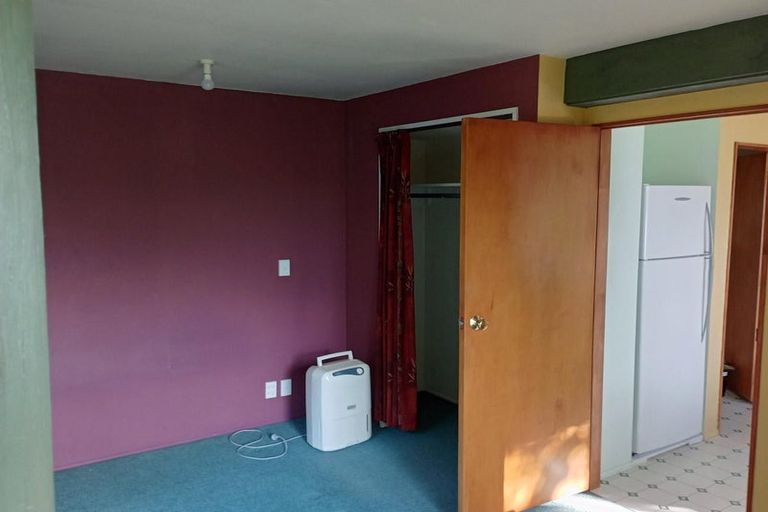 Photo of property in 321 Marine Drive, York Bay, Lower Hutt, 5013