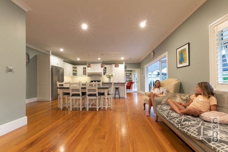 Photo of property in 40 Maude Street, Riverhead, 0820