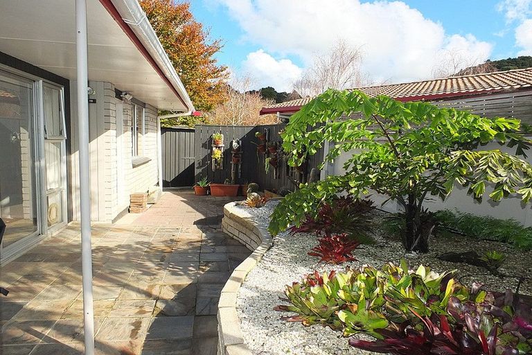 Photo of property in 6 Ranfurly Place, Te Kamo, Whangarei, 0112