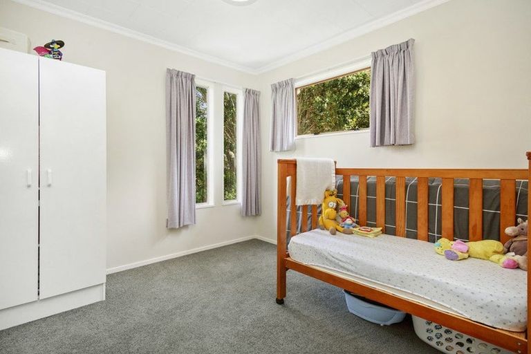 Photo of property in 30 Turriff Crescent, Tawa, Wellington, 5028