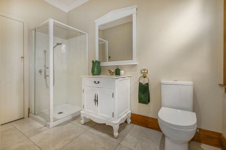Photo of property in 119 Bartholomew Road, Levin, 5510