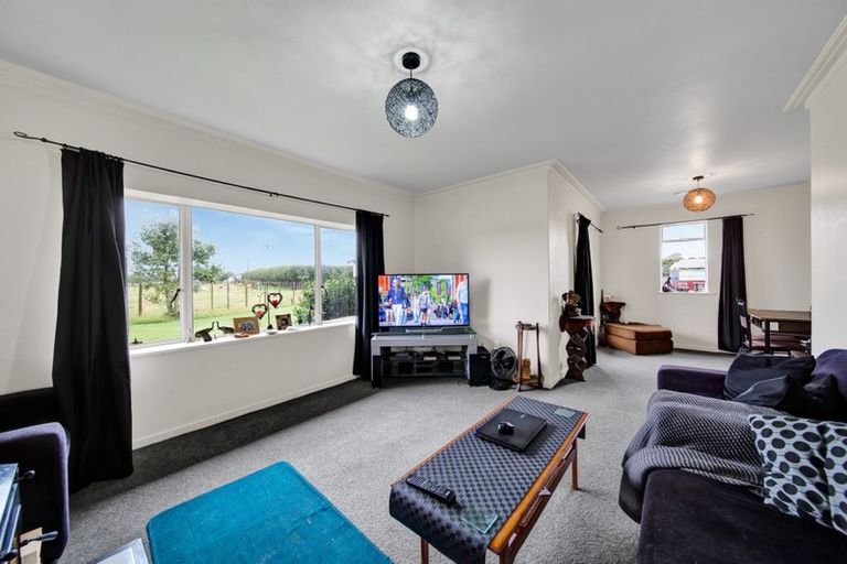Photo of property in 49 Castle Street, Eltham, 4322