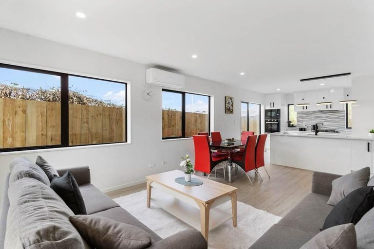 Photo of property in 4d Fields Road, Manurewa, Auckland, 2102