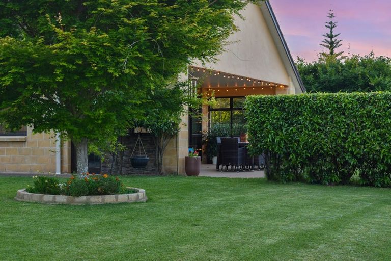 Photo of property in 9 Orakei Place, Welcome Bay, Tauranga, 3112