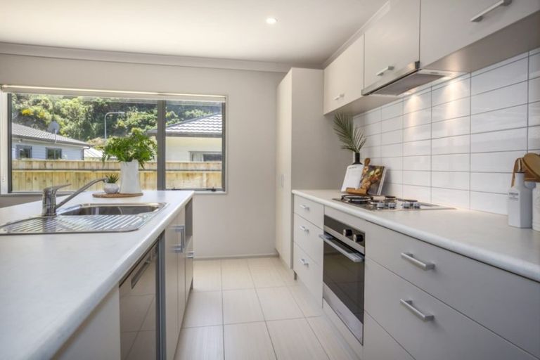 Photo of property in 29 Moonsail Drive, Whitby, Porirua, 5024