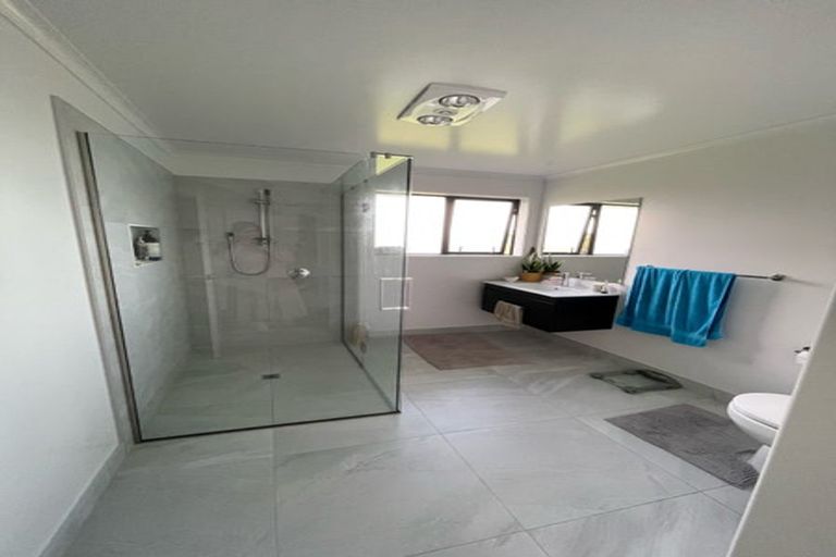 Photo of property in 27 Manaaki Circle, Paparoa, 0571