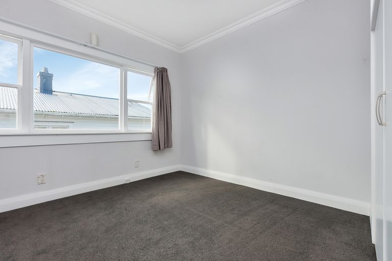 Photo of property in 23 Brandon Road, Glen Eden, Auckland, 0602
