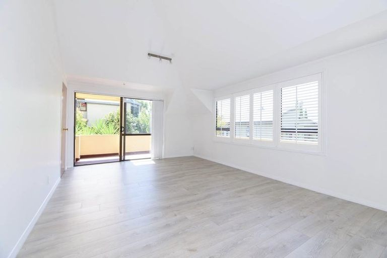 Photo of property in 2/18 Killarney Street, Takapuna, Auckland, 0622