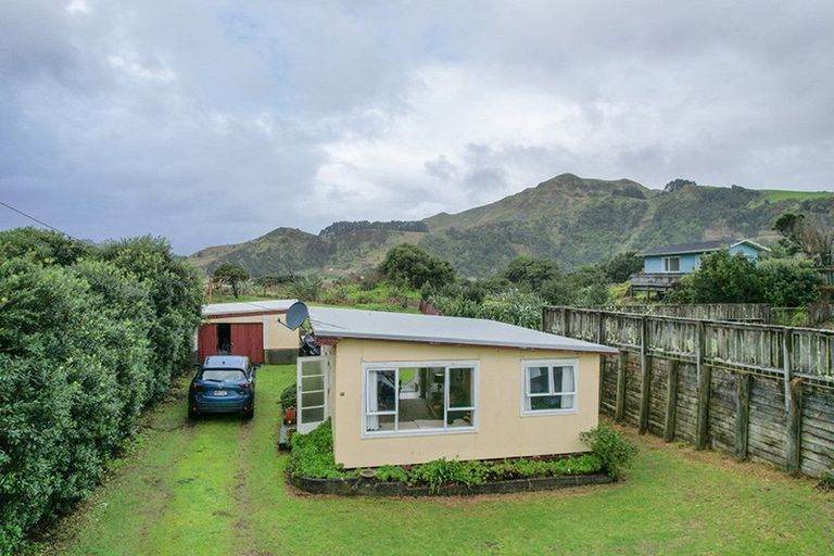 Photo of property in 23 Point Road, Mokau, 4376