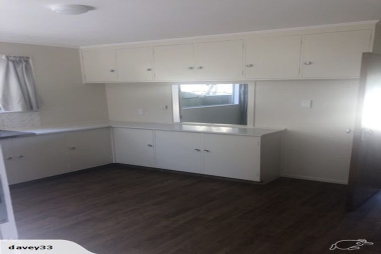 Photo of property in 89b Stewart Drive, Newlands, Wellington, 6037