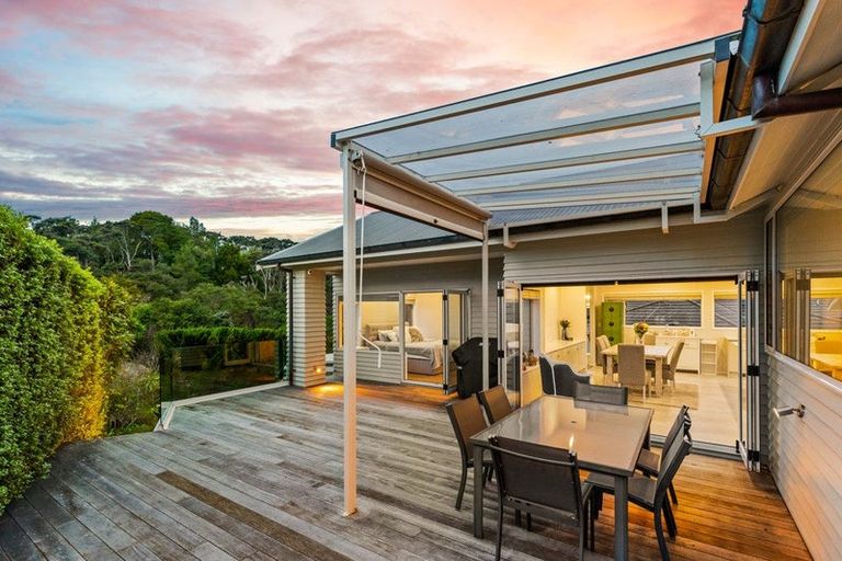 Photo of property in 2 Widdison Place, Albany, Auckland, 0632