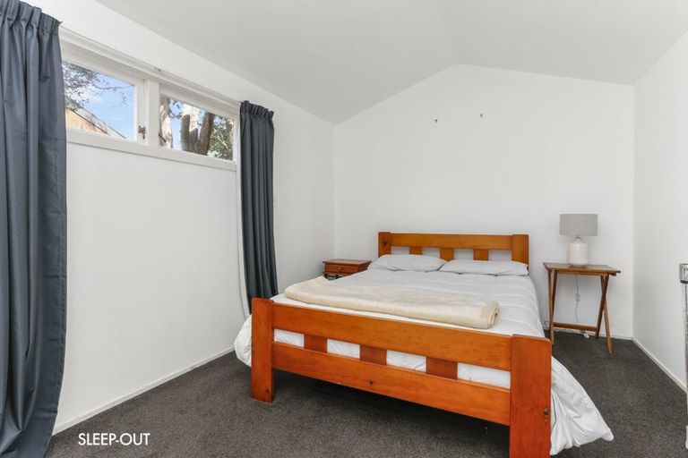 Photo of property in 110a Atkinson Road, Titirangi, Auckland, 0604