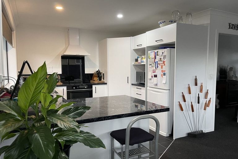 Photo of property in 110 Cracroft Street, Waitara, 4320