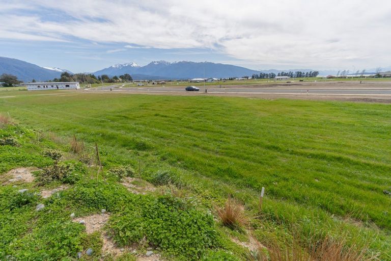 Photo of property in 5 Moana Street, Ohope, 3121
