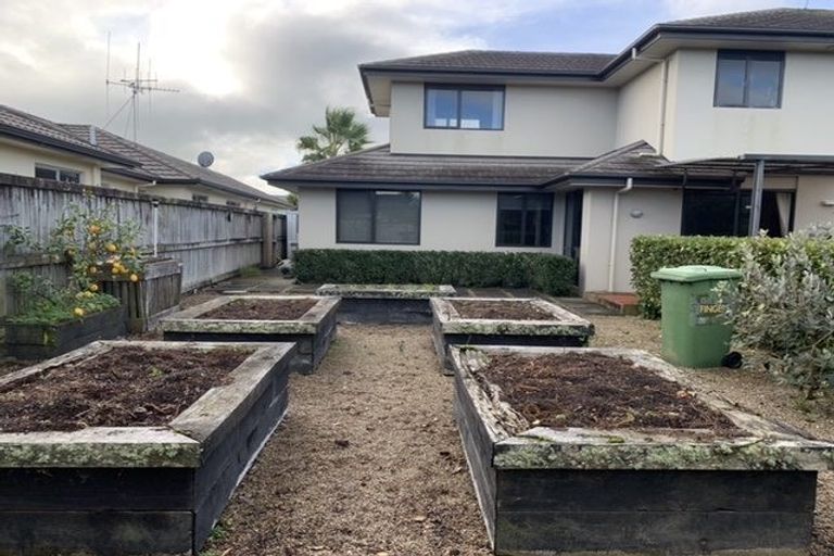 Photo of property in 17 Shalimar Place, Huntington, Hamilton, 3210