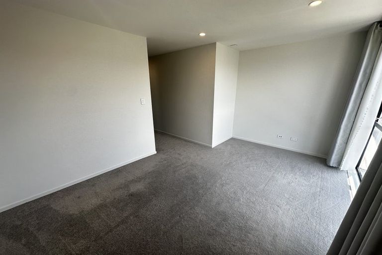 Photo of property in 25 Onekiritea Road, Hobsonville, Auckland, 0616