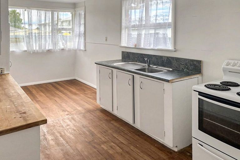 Photo of property in 30 Hislop Avenue, Onekawa, Napier, 4110