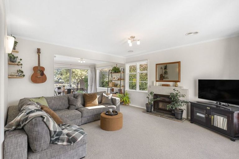 Photo of property in 21 Cecil Road, Tawa, Wellington, 5028