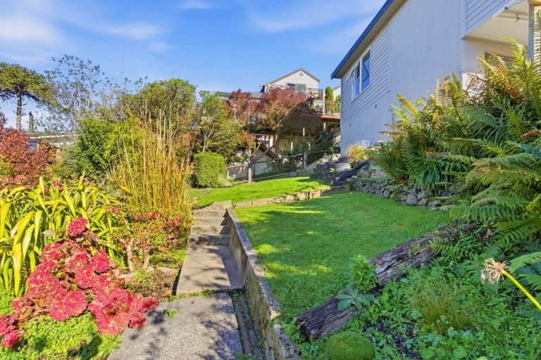 Photo of property in 11 Skibo Street, Kew, Dunedin, 9012