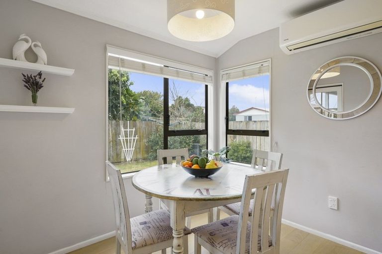 Photo of property in 2 Michael Road, Paraparaumu Beach, Paraparaumu, 5032