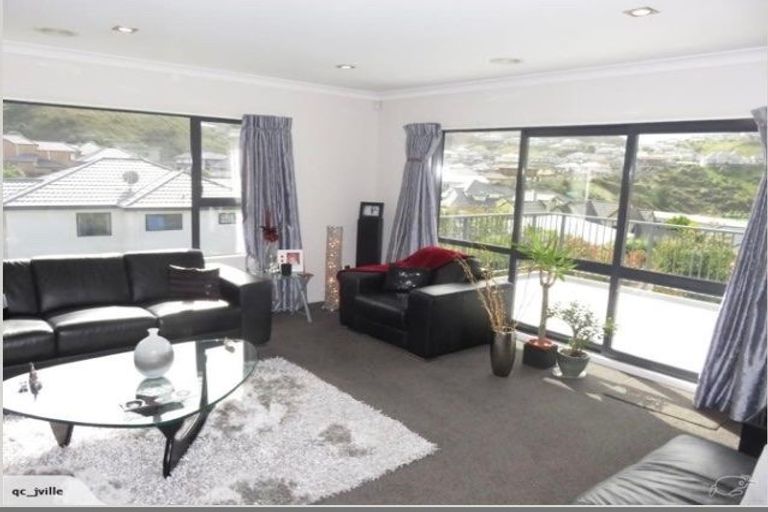 Photo of property in 7 Hetsby Place, Churton Park, Wellington, 6037