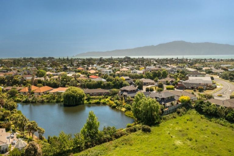 Photo of property in 66 The Drive, Paraparaumu Beach, Paraparaumu, 5032