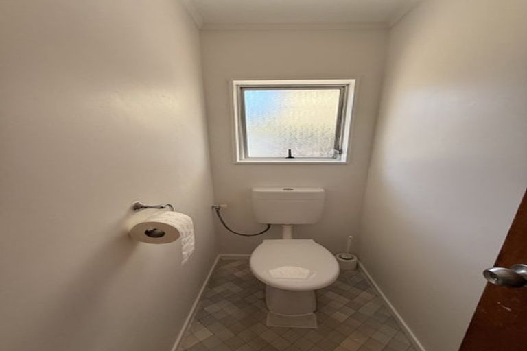 Photo of property in 158 Aviemore Drive, Highland Park, Auckland, 2010