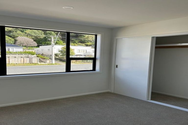 Photo of property in 2/27 Main Road, Wainuiomata, Lower Hutt, 5014