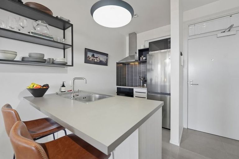 Photo of property in 2-06/424 Maunganui Road, Mount Maunganui, 3116