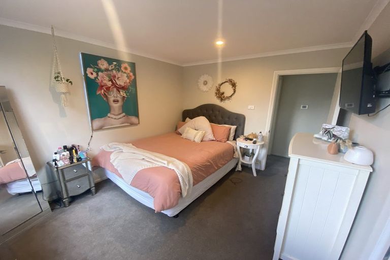 Photo of property in 96 Brougham Street, Westport, 7825