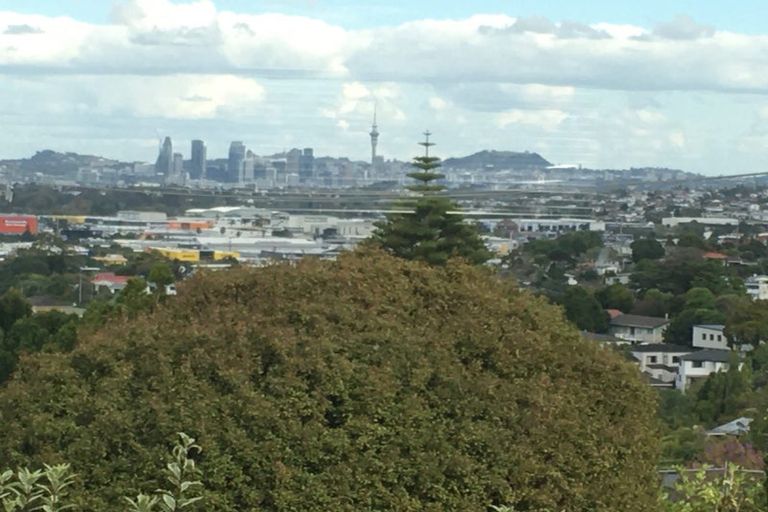 Photo of property in 2a Sycamore Drive, Sunnynook, Auckland, 0620