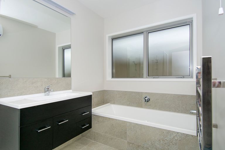 Photo of property in 26 Kahuparere Crescent, Pyes Pa, Tauranga, 3112