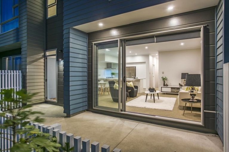 Photo of property in 9 Rangihina Road, Hobsonville, Auckland, 0616