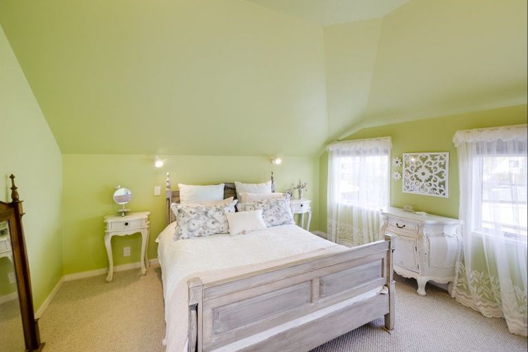 Photo of property in 75 Le Quesne Road, Bay View, Napier, 4104