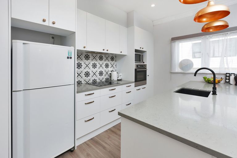 Photo of property in 23 Brandon Road, Glen Eden, Auckland, 0602