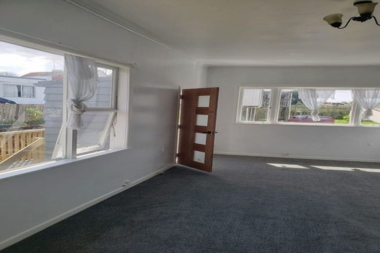 Photo of property in 1/23 Takanini Road, Takanini, 2112