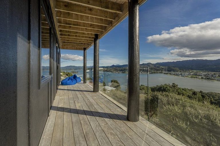 Photo of property in 34 Motuhoa Road, Tairua, 3508