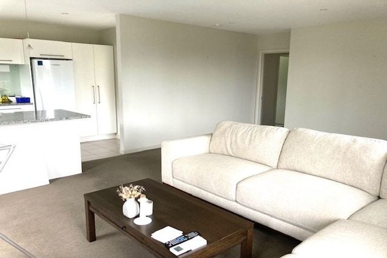 Photo of property in 33 Augusta Street, Redcliffs, Christchurch, 8081