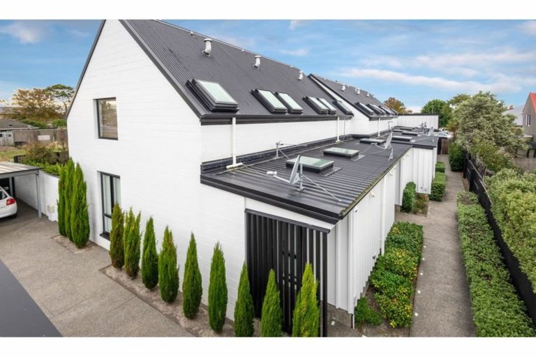 Photo of property in 1036b Colombo Street, St Albans, Christchurch, 8014