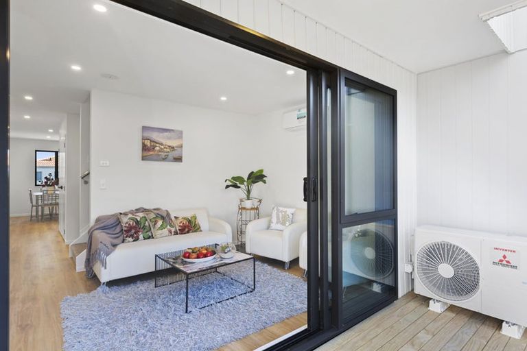 Photo of property in 5/5 Chevis Place, Pakuranga, Auckland, 2010