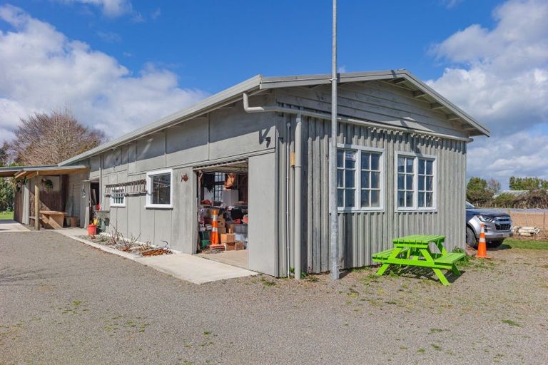 Photo of property in 13 Boulton Road, Levin, 5510