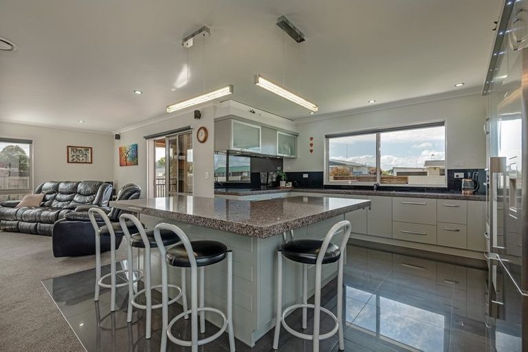Photo of property in 28 Thomas Place, Foxton Beach, Foxton, 4815