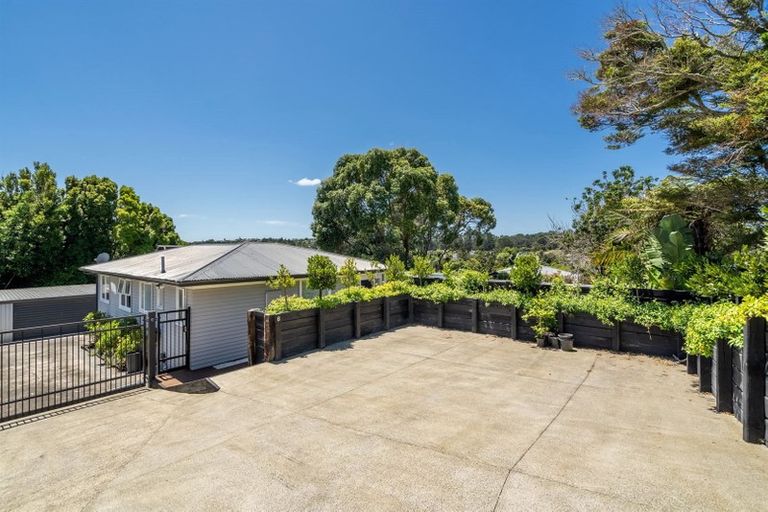 Photo of property in 8 Castleton Street, Birkdale, Auckland, 0626