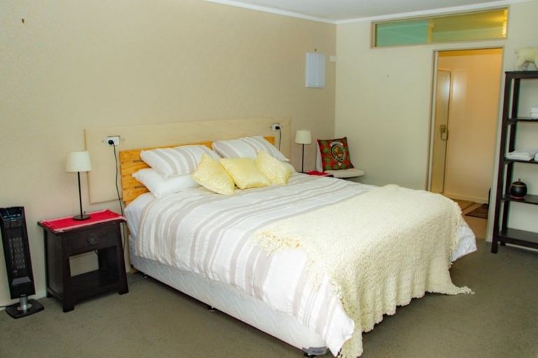 Photo of property in 33 Kyle Road, Waipukurau, 4281