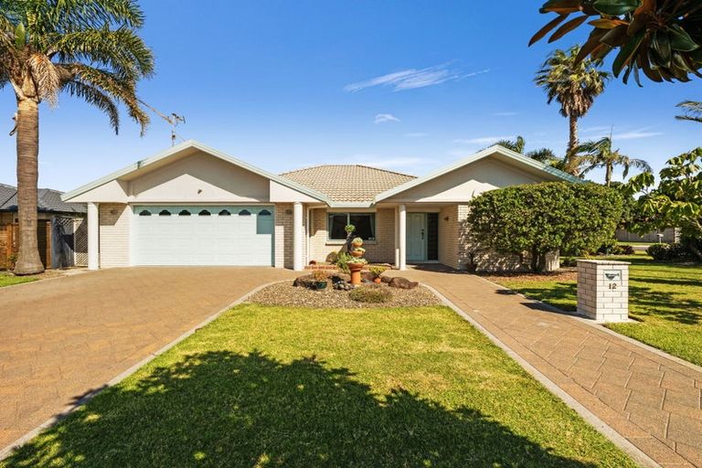 Photo of property in 12 Sandhurst Drive, Papamoa Beach, Papamoa, 3118