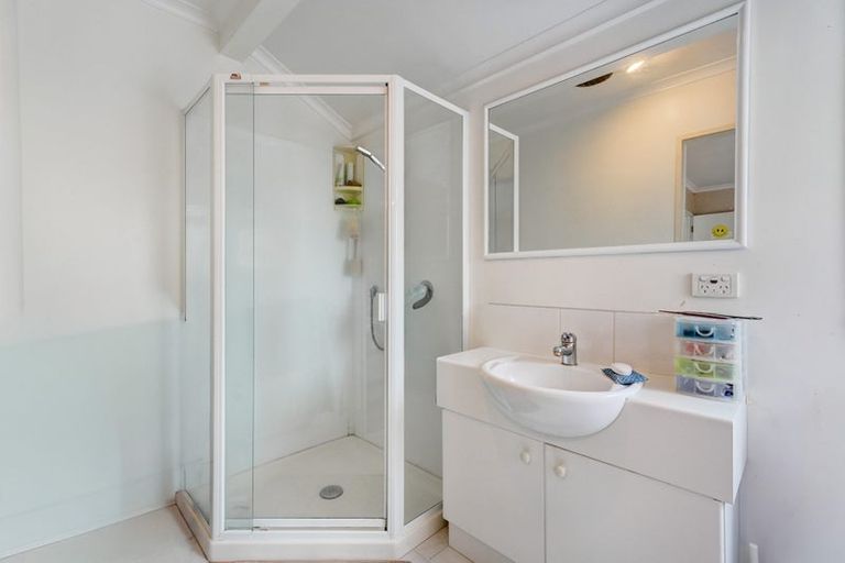 Photo of property in 45a Redoubt Road, Goodwood Heights, Auckland, 2105
