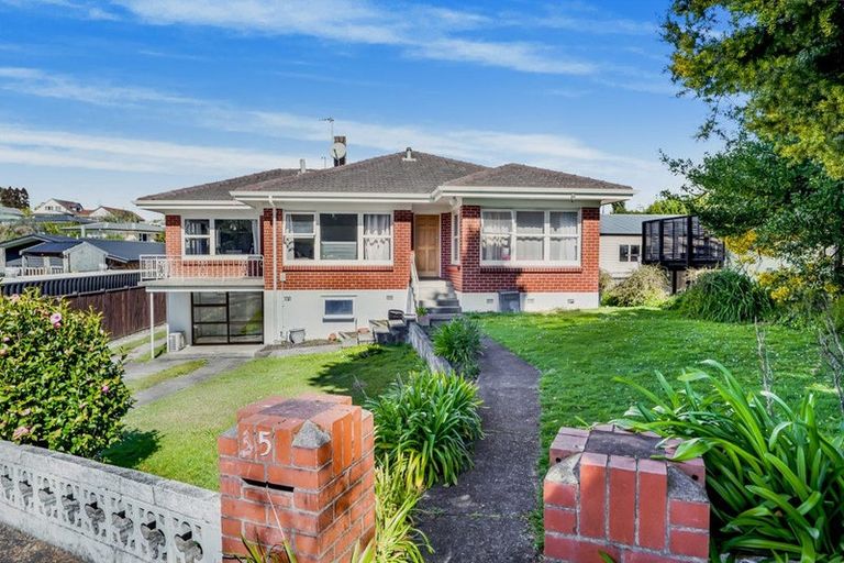 Photo of property in 35 Hinton Avenue, Forest Lake, Hamilton, 3200