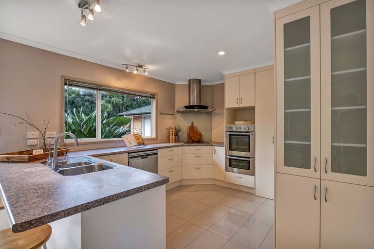 Photo of property in 6c Highfield Place, Highlands Park, New Plymouth, 4312
