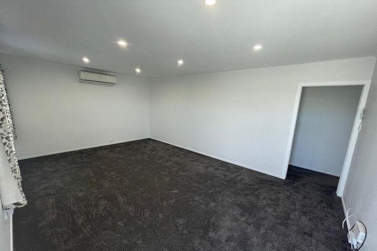 Photo of property in 8 Wyman Place, Pakuranga Heights, Auckland, 2010